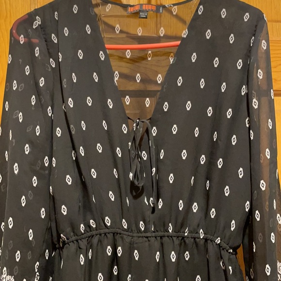 Romper - Picture 3 of 4